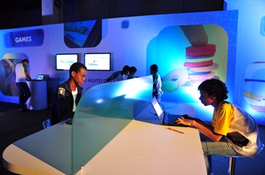 foto_exposicao_Conecta_2012_02